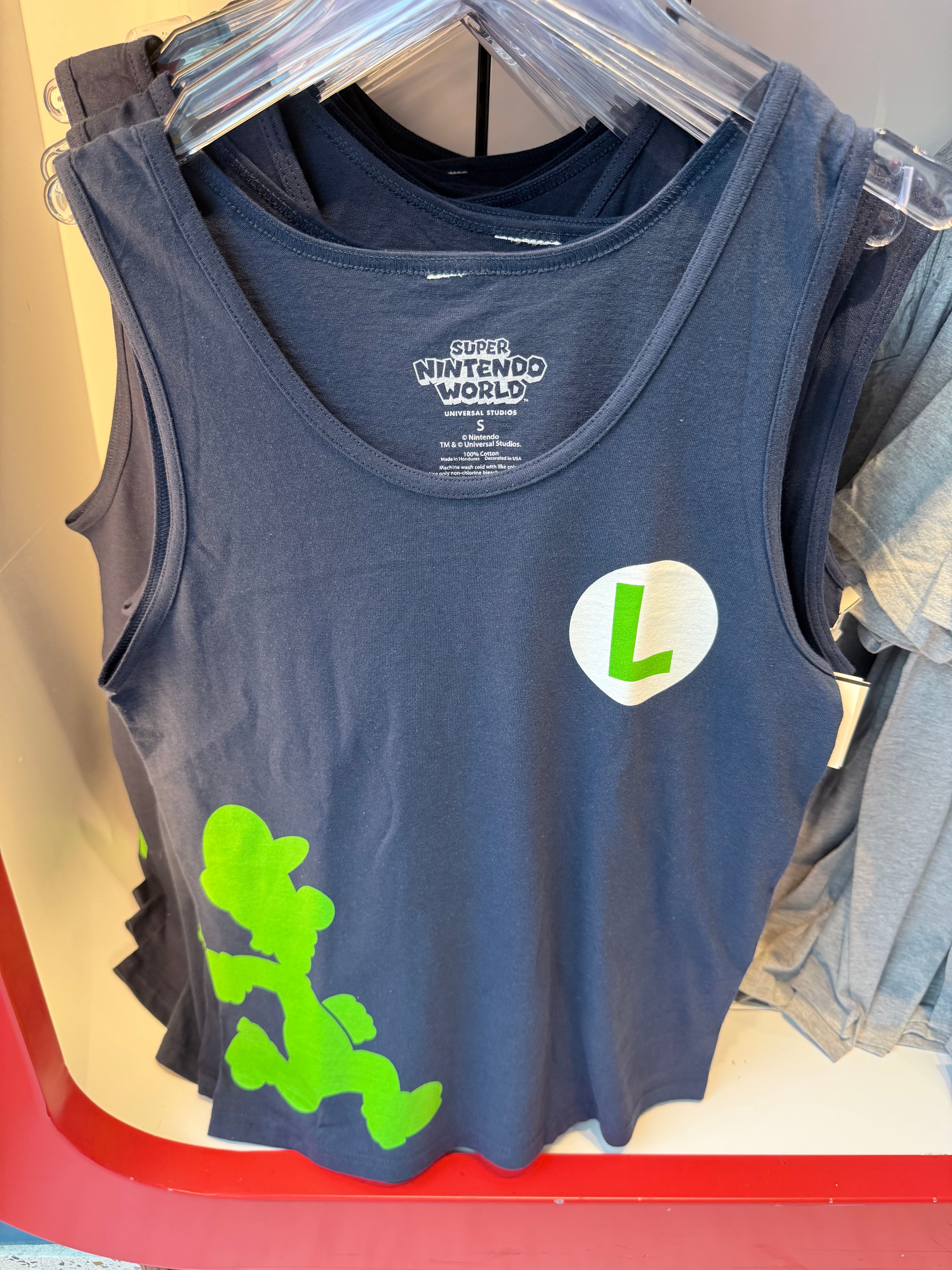 Luigi Vest