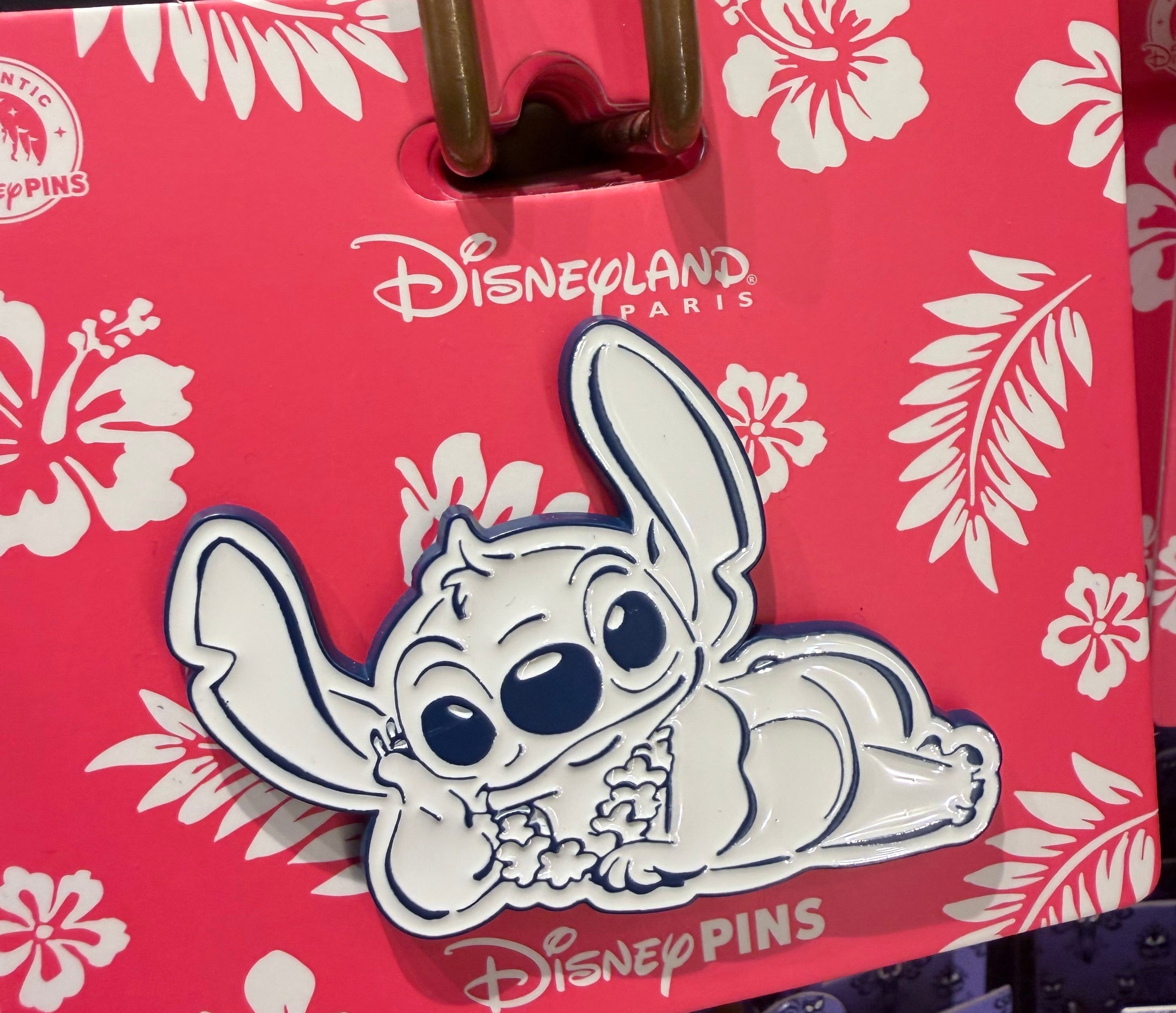 Stitch Just Chilling Pin