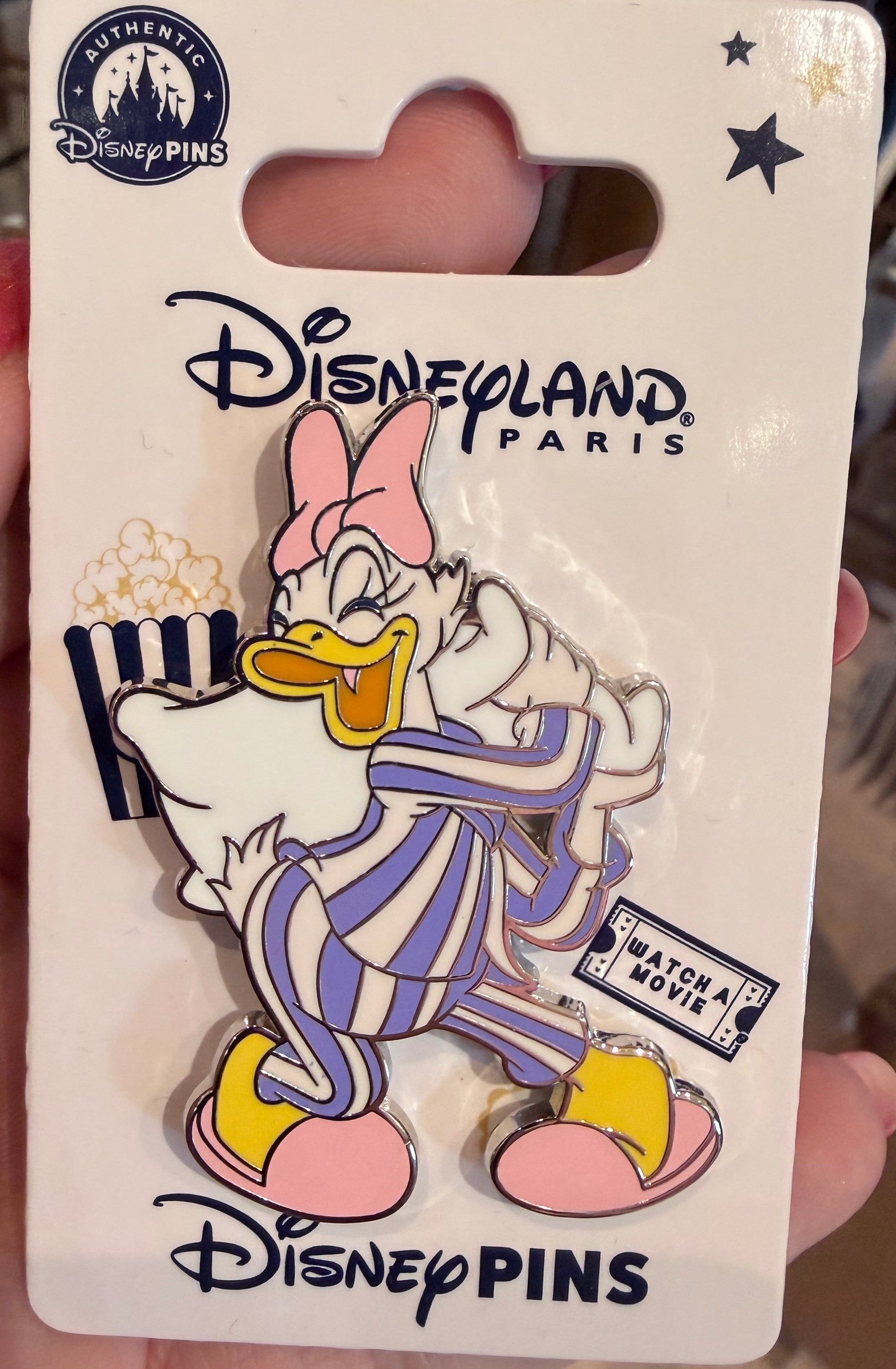 Daisy Duck Pin