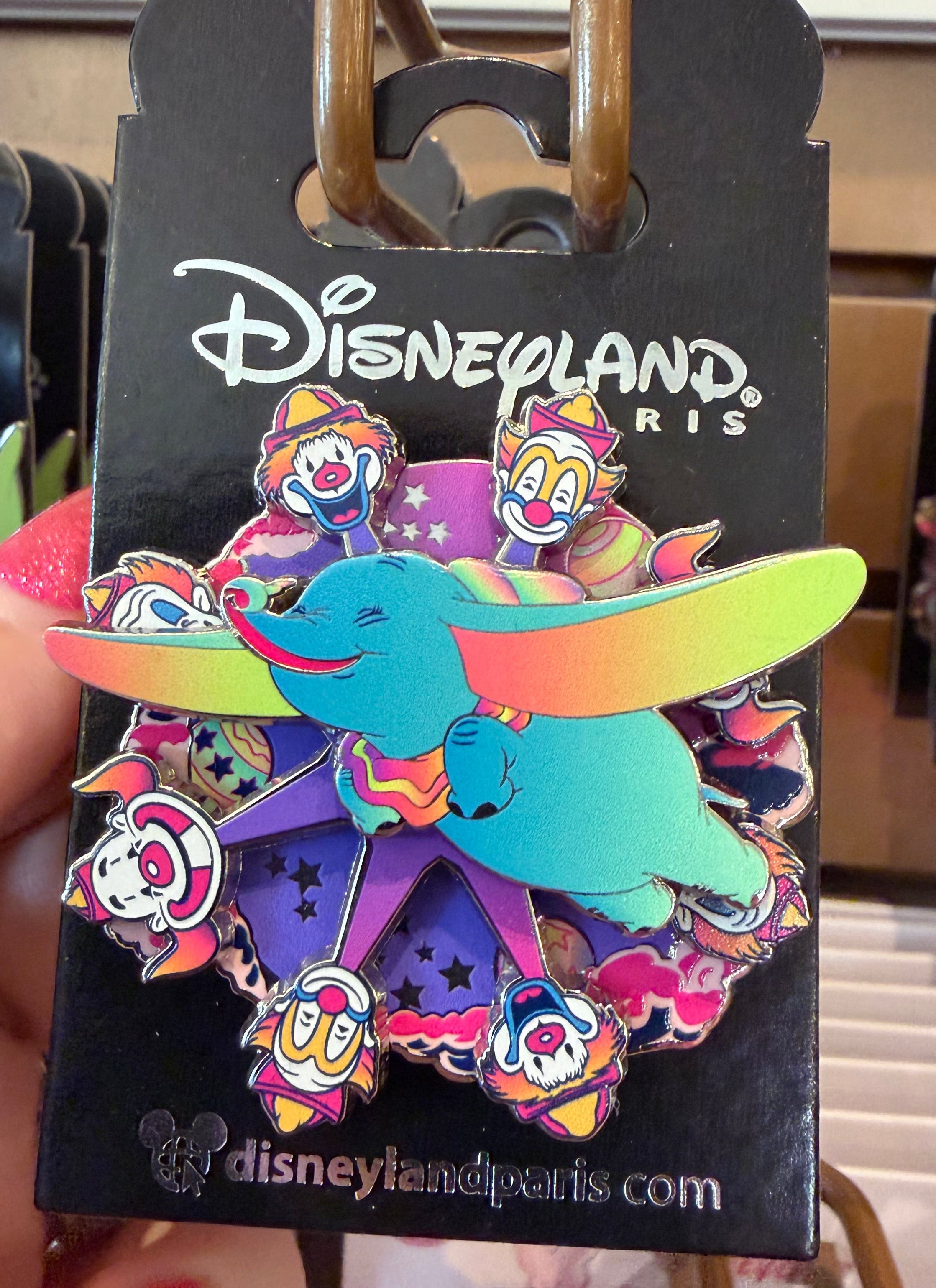 Dumbo Spinner Pin