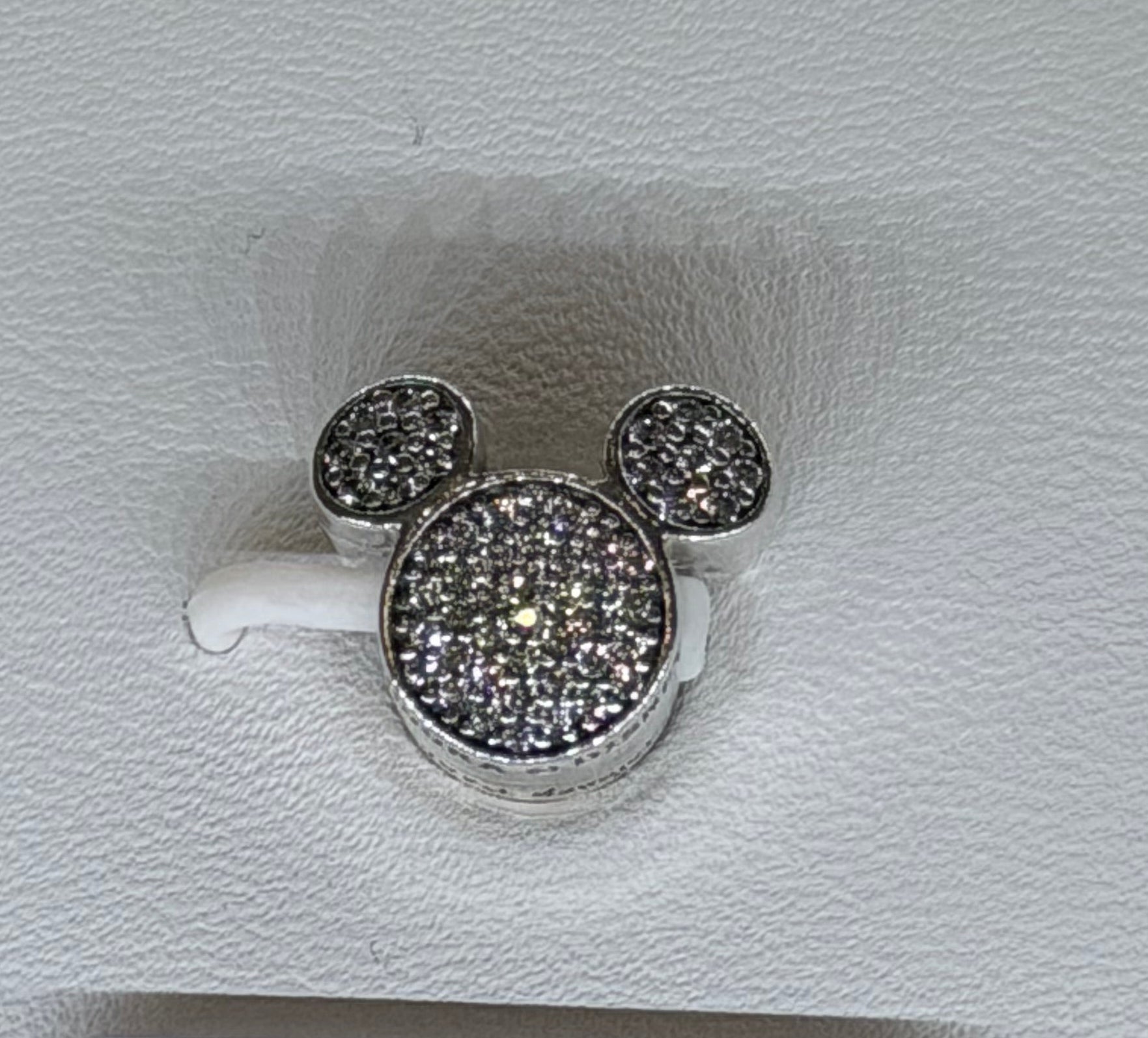 Pandora Disney Parks Mickey Clip Charm