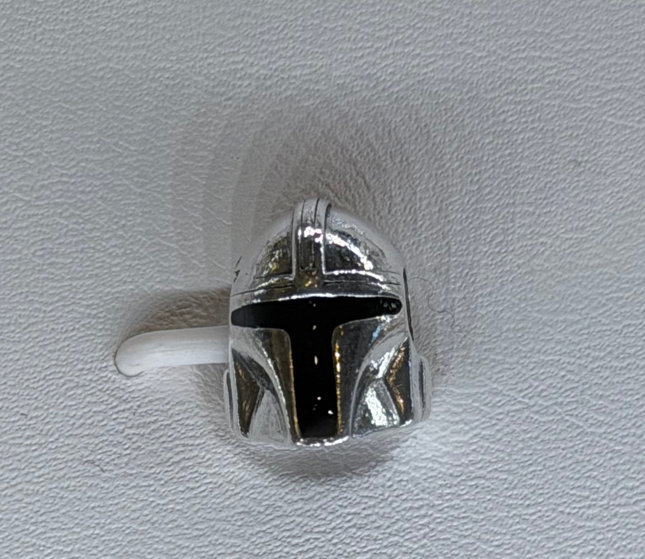 Pandora Disney Parks Mandalorian Helmet Charm – Magic-mail