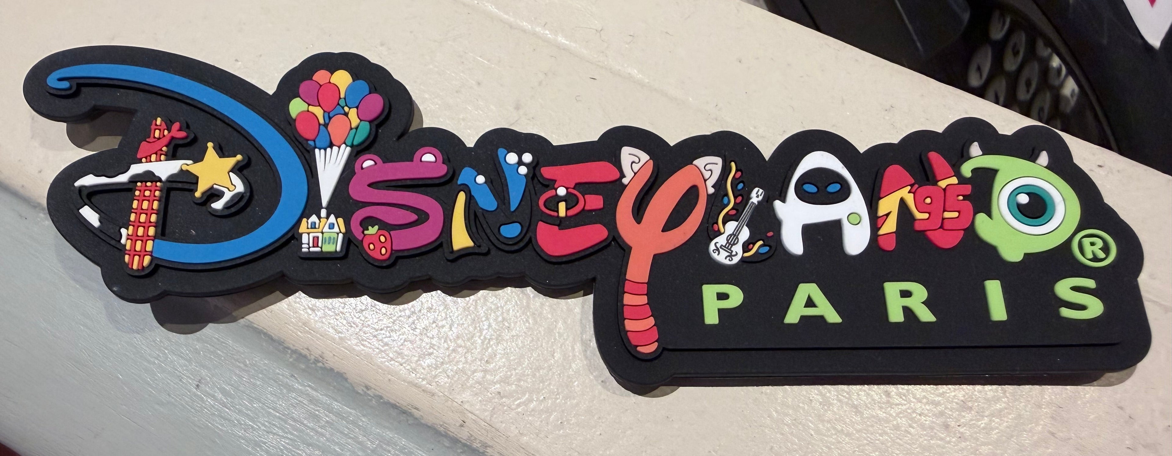 Disneyland Paris Magnet