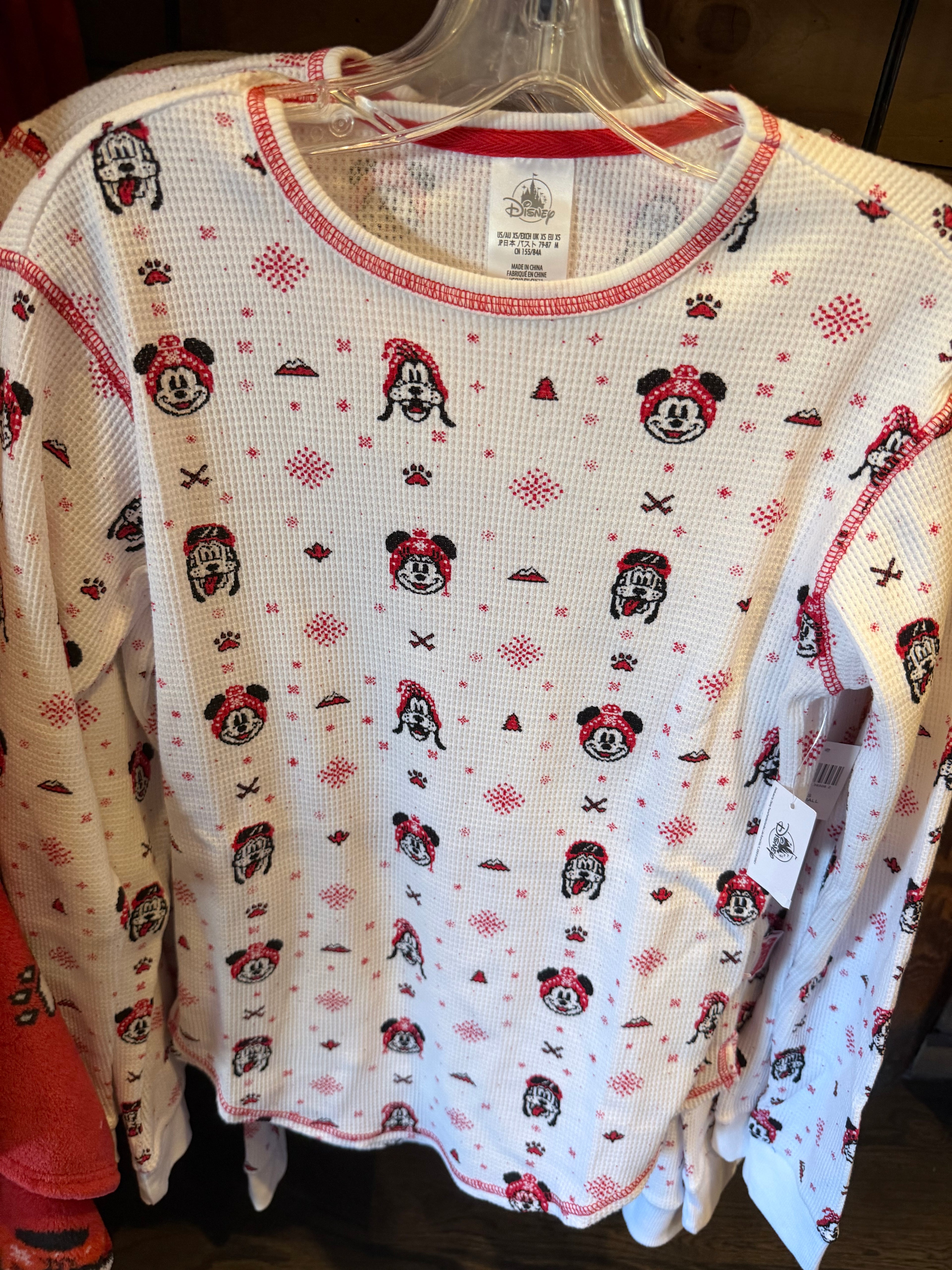 Mickey & Friends Canada Long Sleeved Top