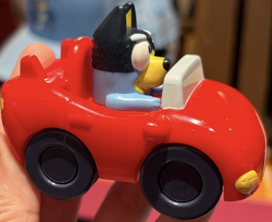 Bluey Red Convertible Bandit Toy