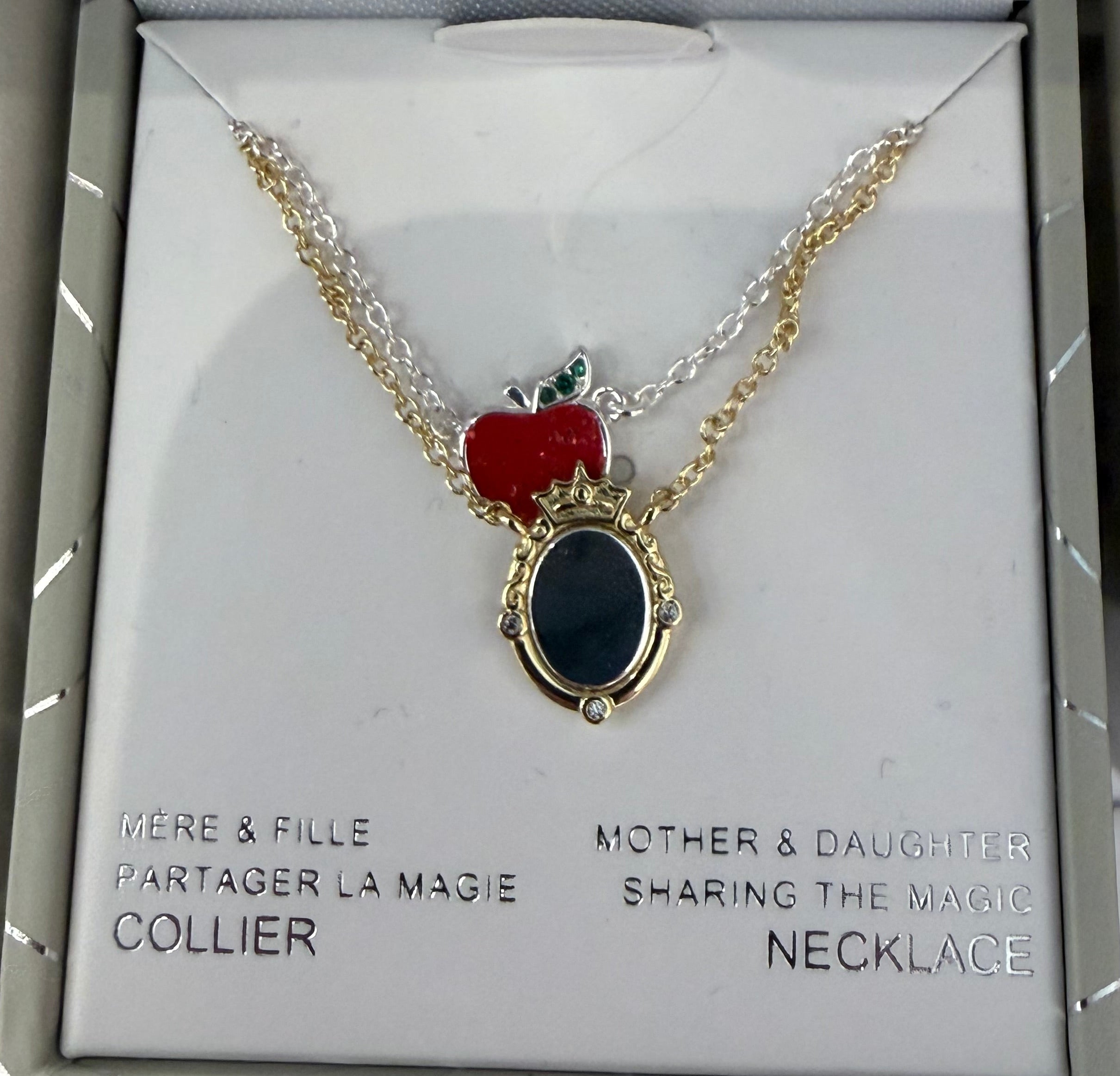 Snow White Necklace