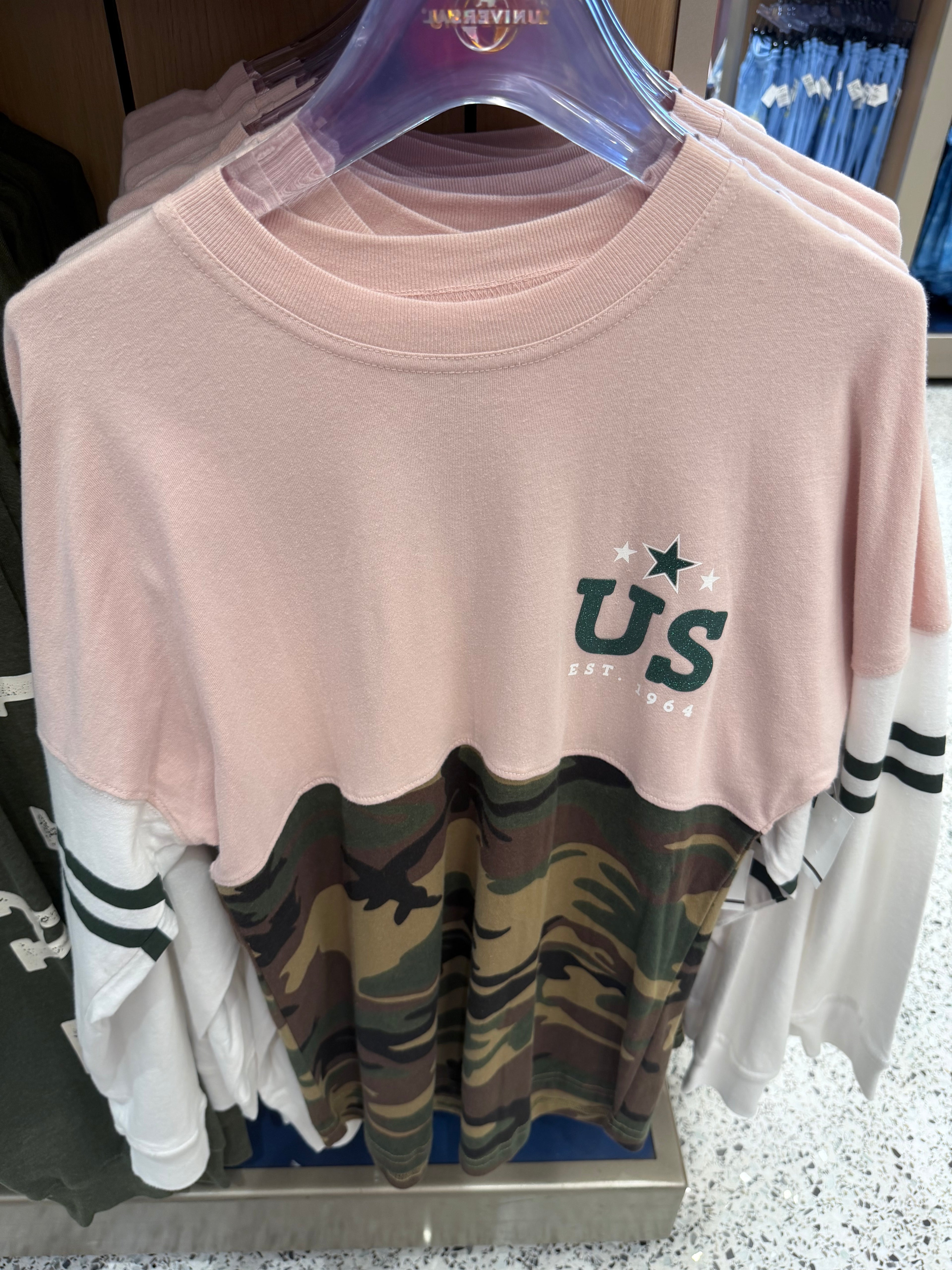 Universal Studios Spirit Jersey Pink & Camo